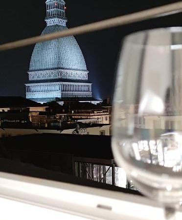 La Finestra Sulla Mole Apartment Turin Bagian luar foto