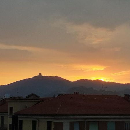 La Finestra Sulla Mole Apartment Turin Bagian luar foto