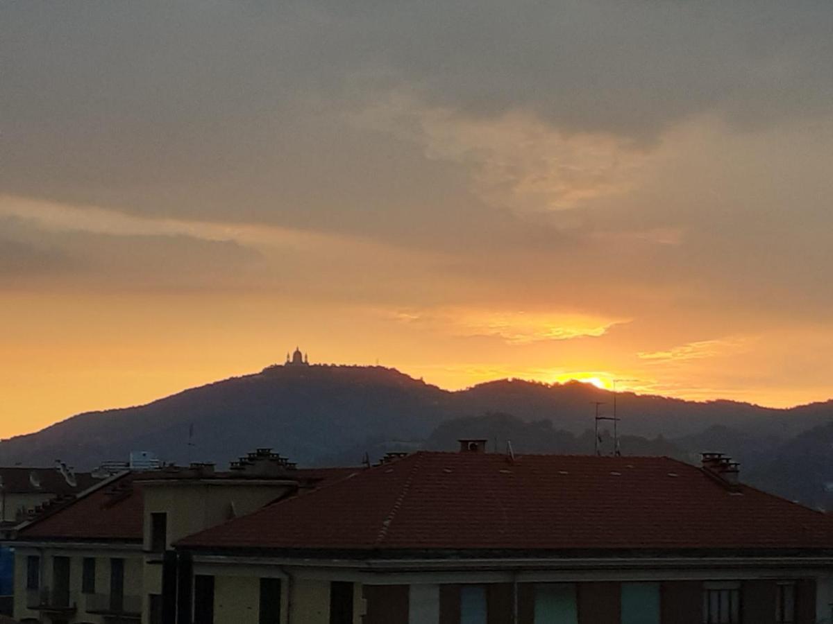 La Finestra Sulla Mole Apartment Turin Bagian luar foto