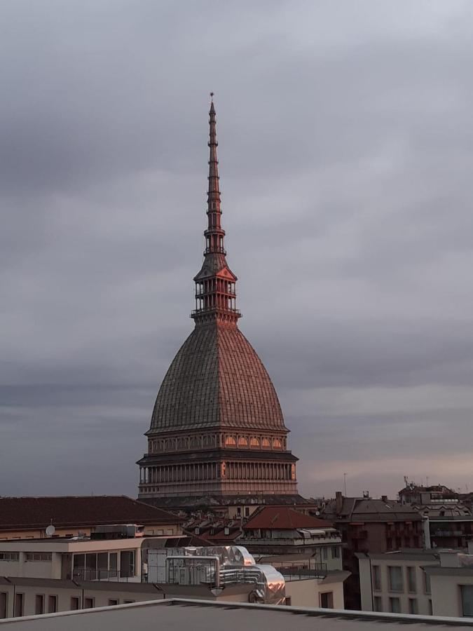 La Finestra Sulla Mole Apartment Turin Bagian luar foto